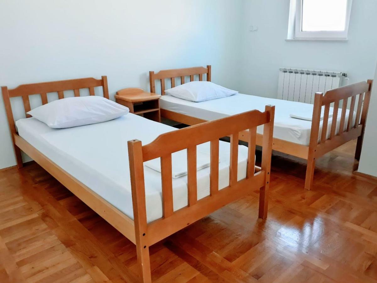 Apartments Andela 스베티필립아이자코브 외부 사진